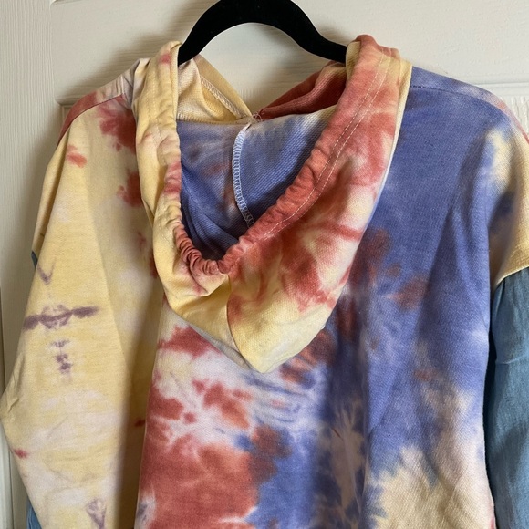 Like An Angel pullover cropped hoodie, tie-dye, light denim sleeves Size large - Picture 8 of 11